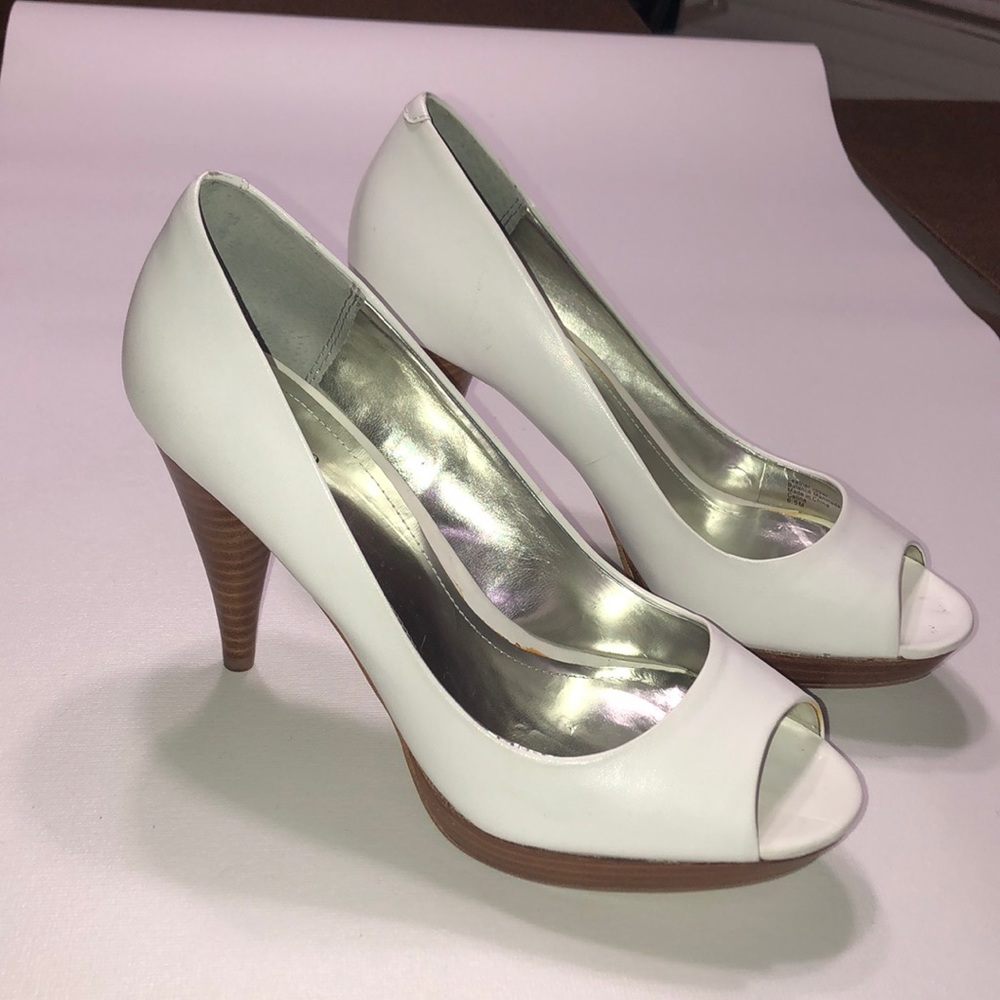 BRAND NEW Style & Co Peep Toe Platform Pumps